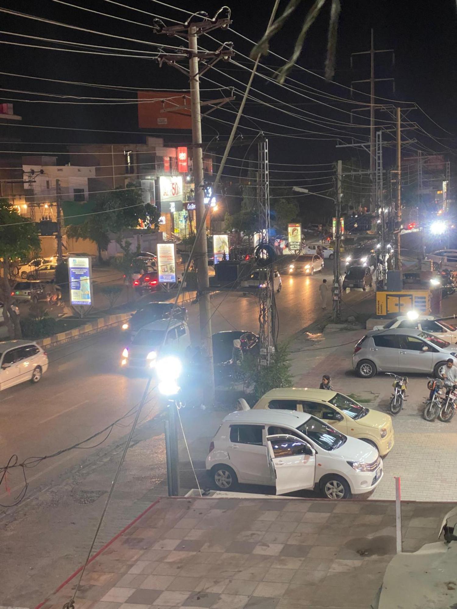 Baoo Jee Hotel Islamabad Rawalpindi Exteriör bild