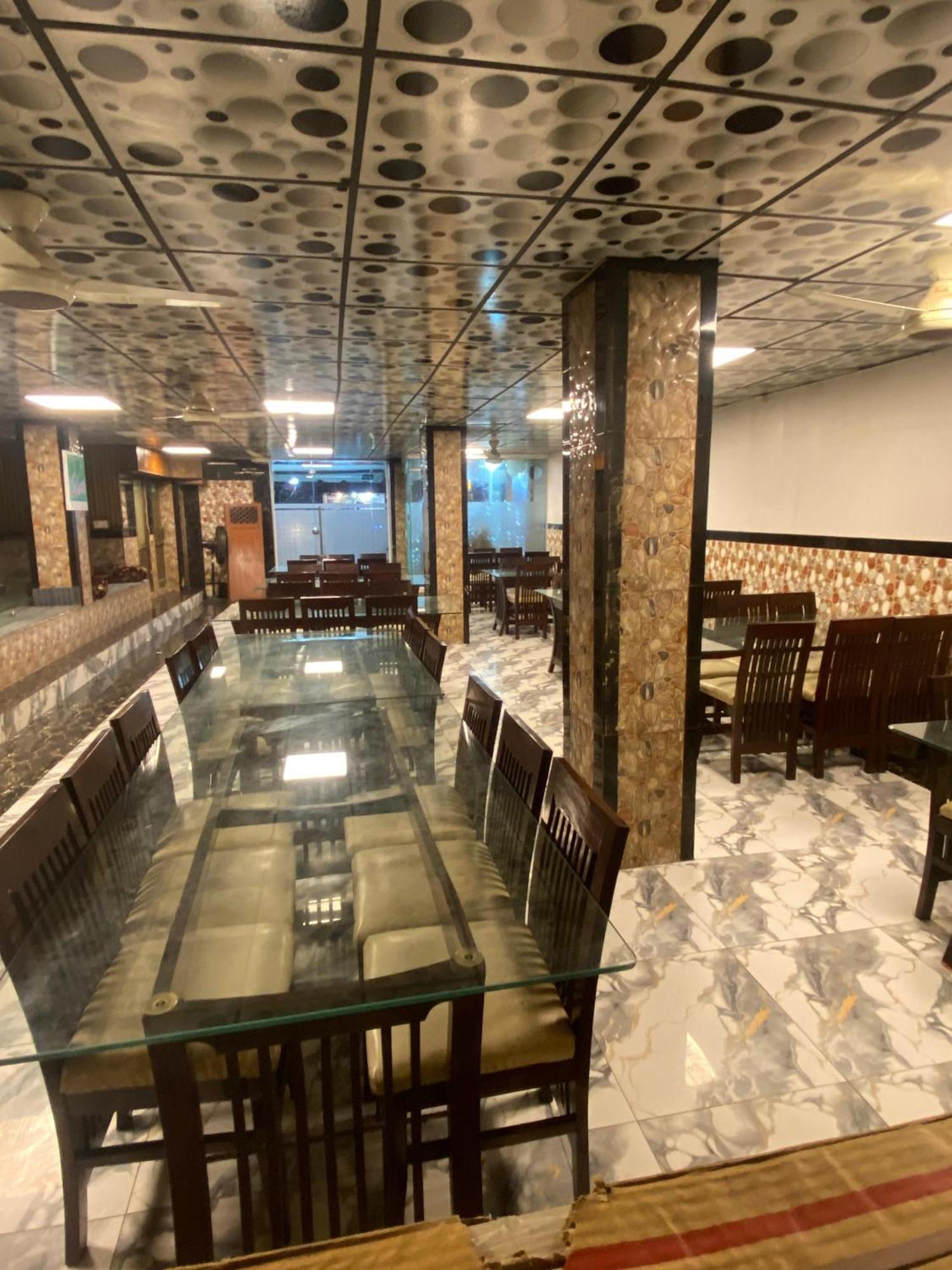 Baoo Jee Hotel Islamabad Rawalpindi Exteriör bild